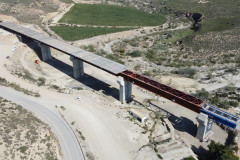 Viaducto-sobre-la-rambla-de-Lucainena